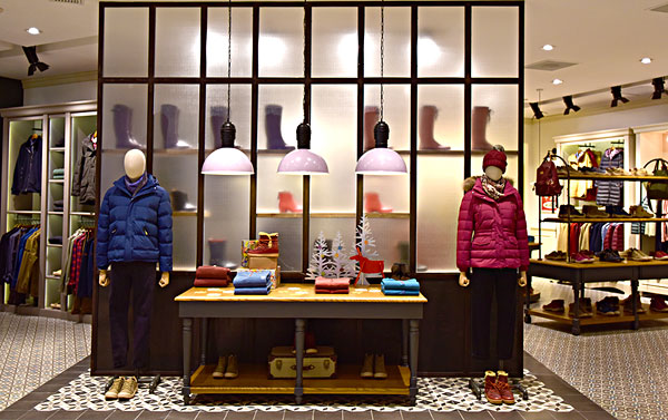 100å¹³ç±³æœè£åº—è£ä¿®åœ–